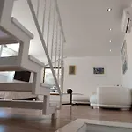 Homa 4*