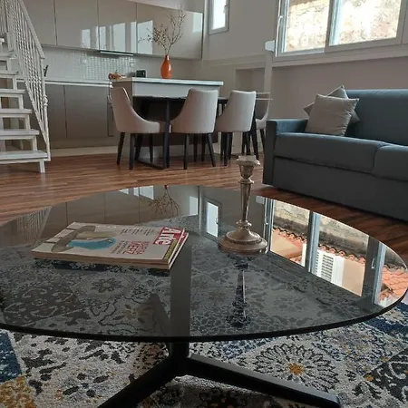 Homa Πανσιόν 4*