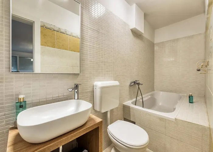 ゲストハウス ホマ 4*