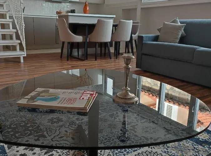 ホマ ゲストハウス 4*